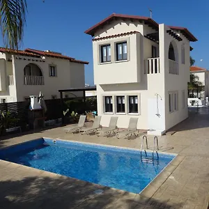 cy-blue.protaras-cy-hotels.com/